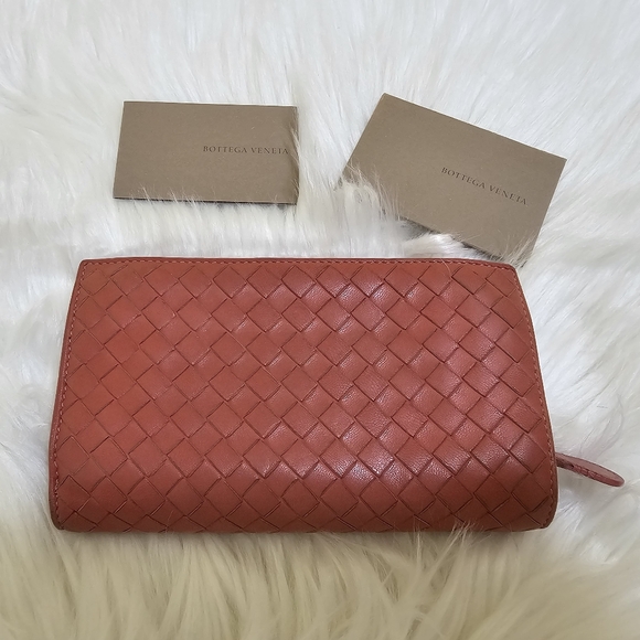 Bottega Veneta Intrecciato Flap Wallet, coral - Picture 3 of 14